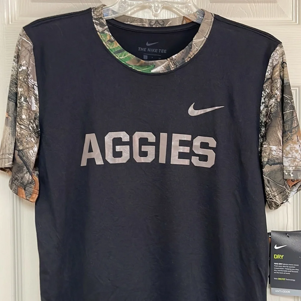 Nike legend real tree tee. Men’s size small. New! - Picture 2 of 7